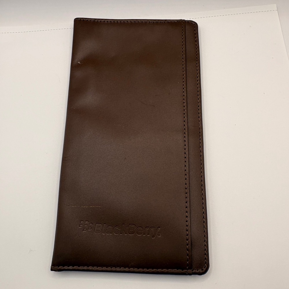 BlackBerry Cutter & Buck Brown‎ Leather Travel Wallet Houndstooth Lining Bifold